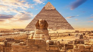 exploring-the-pyramid-of-giza:-a-journey-through-ancient-egypt