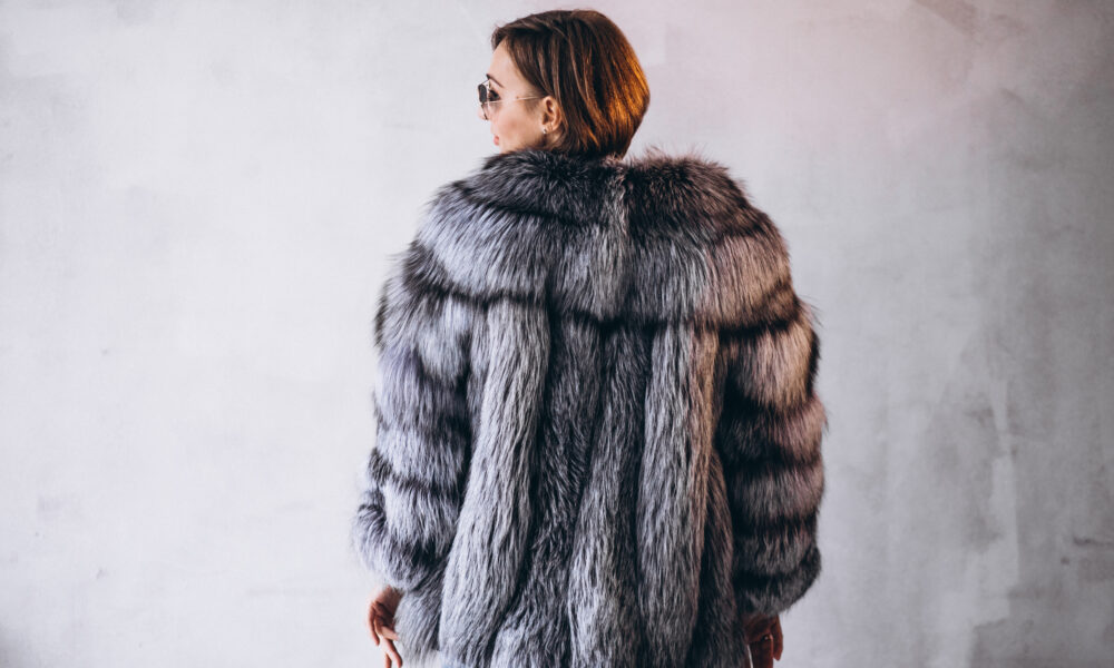 the-timeless-elegance-of-mink-coats-in-modern-luxury-fashion